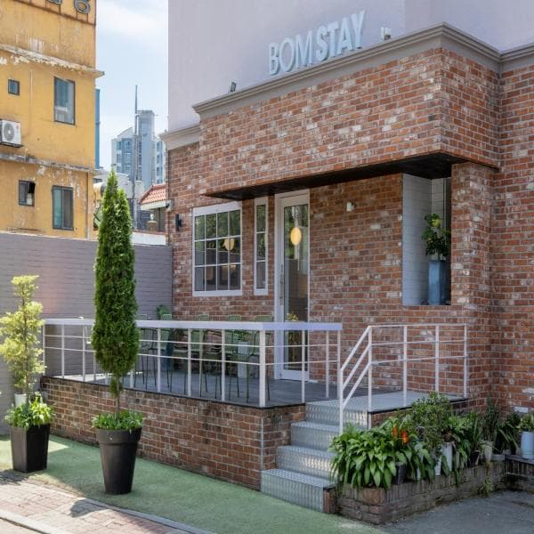 Hotelstory 춘천 봄 스테이 - 최저가 52,000원