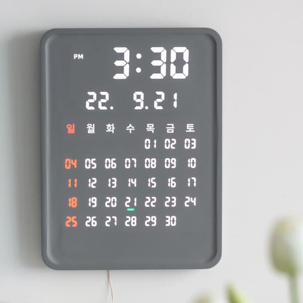 지성아이엔씨 우드 포시즌 전자 캘린더 인테리어 LED 벽시계 27cm - 최저가 189,000원