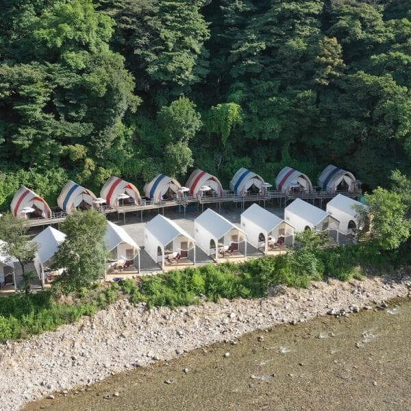 (주)놀유니버스 가평하늘숲글램핑파크펜션