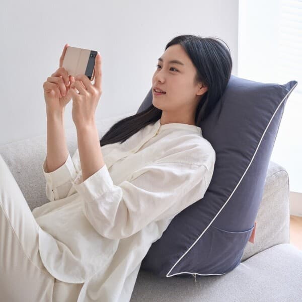 시크릿제이홈 누보레 삼각 등받이쿠션 침대 쇼파 차콜 L