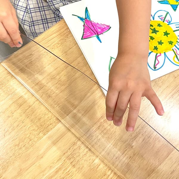 데이데이컴퍼니 아이땅 어린이집 유치원 좌식책상 친환경 투명매트 책상커버매트 100X50cm 사각/반원 - 최저가 24,350원