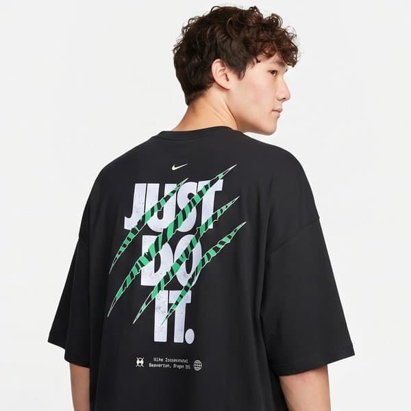 신세계몰 나이키 NSW 그래픽 오버핏 반팔 티셔츠 FB9817-010 블랙 - 최저가 29,010원
