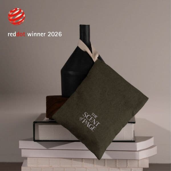 인터넷교보문고 The Scent of Page : 샤쉐