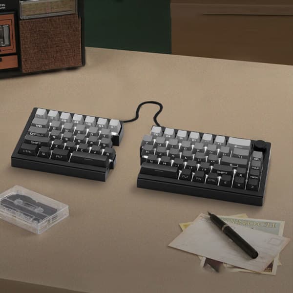 smtone ZORNHER ST68 분리형 기계식 키보드 QMK/VIA 68키 블루투스 핫스왑 RGB 다기능노브