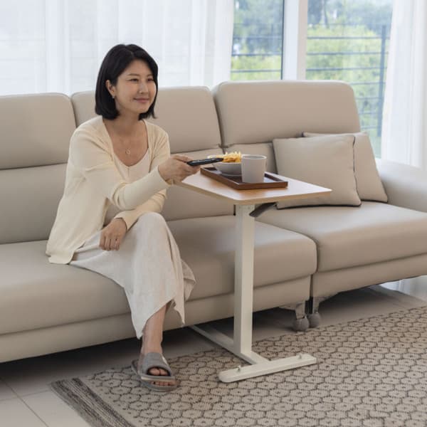 카멜마운트 핏쳐 락기능 이동형 수동식 높이조절 사이드 테이블 MS2