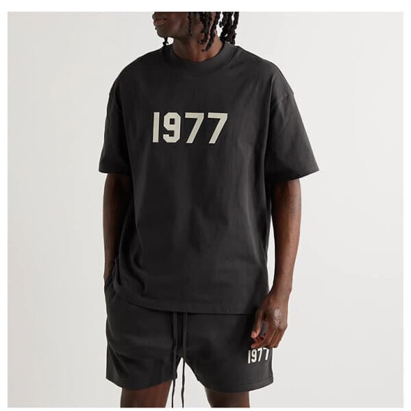 더엔제이스토어 FOG Essentials 1977 피어오브갓 에센셜 반팔 티셔츠 22ss 정품