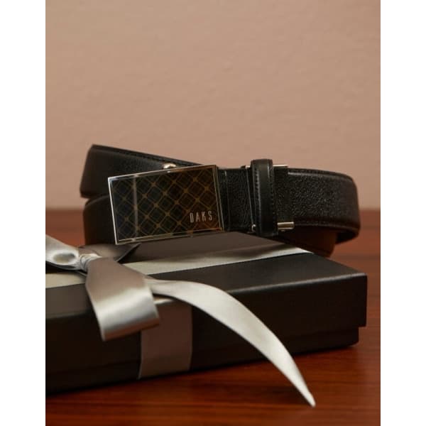 LF몰 25SS 스테디셀러 블랙 로고장식 소가죽 벨트 WBBE5E200BK - 최저가 100,800원
