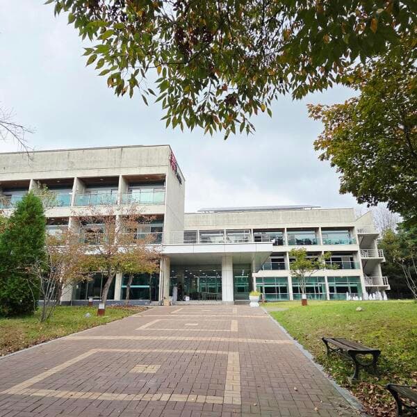 (주)놀유니버스 진안 홍삼빌