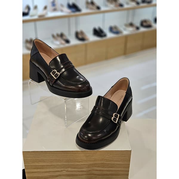마리오몰_ 미소페 여성 경량 청키힐 더블버클 로퍼 7cm - 최저가 165,440원