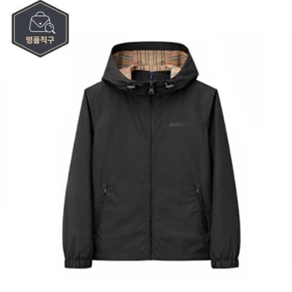 snp2020 버버리 STANFORD 남성 스트라이프후드 나일론 바람막이 자켓 블랙 81215201 - 최저가 727,000원