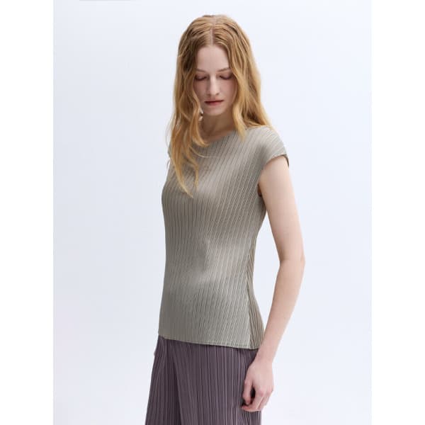 fashionplus 어반 캡 슬리브 플리츠 티셔츠_EPTSS026002 - 최저가 43,120원