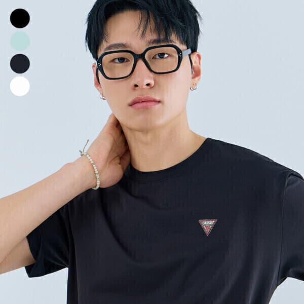 GUESSKOREAMALL 게스 26SS 유니 세미오버핏 고신축사 와펜 반팔티셔츠 NQ2KE409