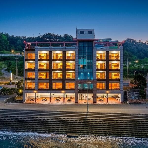(주)놀유니버스 영덕 씨아일랜드펜션