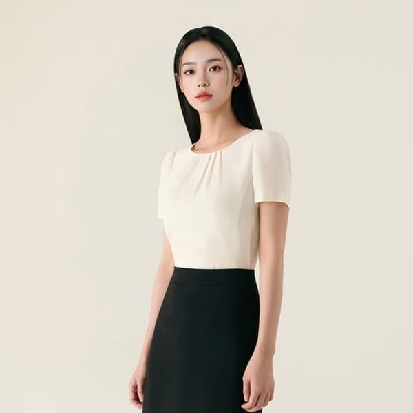 스타필드고양점 스타필드 고양 로엠 베이직 라운드넥 반팔 블라우스 RMBLG24R03