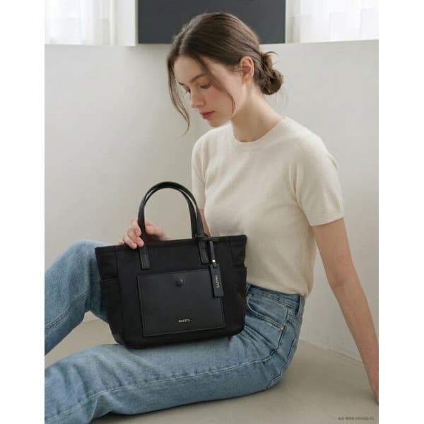 LF몰 26FW 블랙 로고프린트 나일론 HIBA6F957BK - 최저가 142,200원