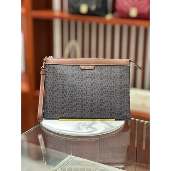 시흥프리미엄아울렛 루이까또즈 남성 클러치백 MQ3MG09GA - 최저가 103,200원