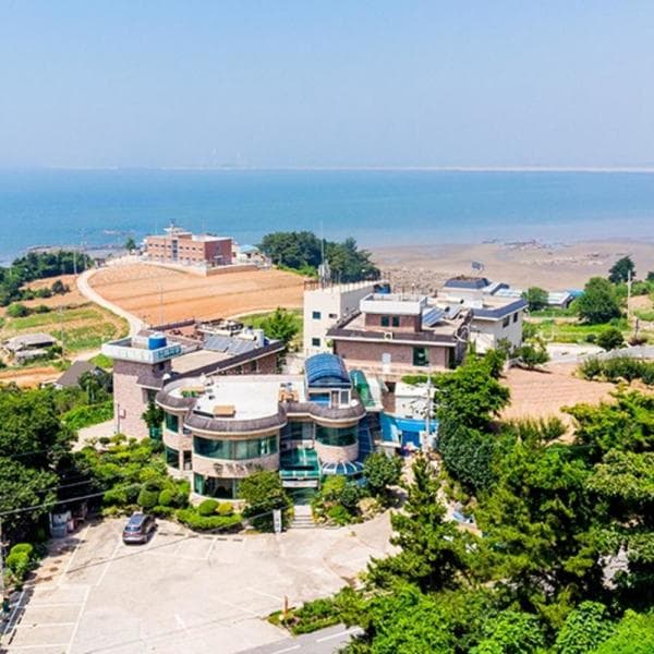 (주)놀유니버스 부안 변산반도 동그라미펜션 - 최저가 71,400원