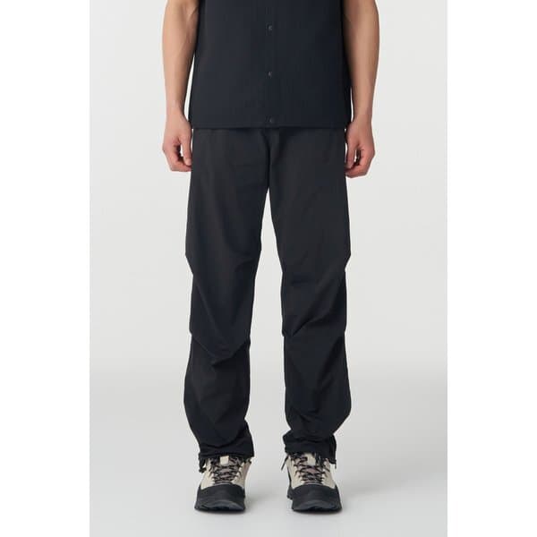 신세계백화점 코오롱스포츠 남성 루즈핏 사이드 지퍼 팬츠 TLPNM25551BLK - 최저가 86,930원