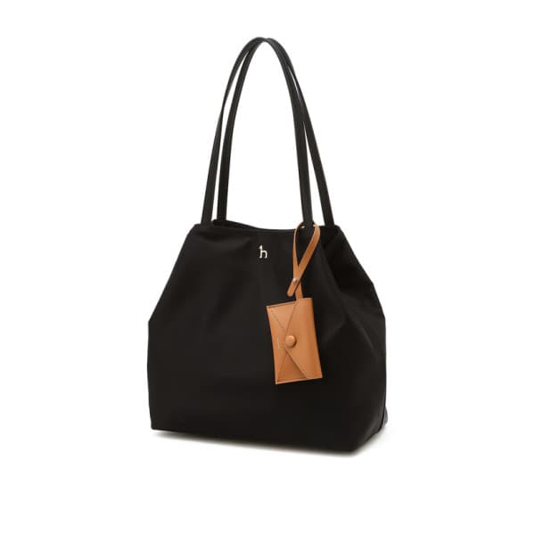 LF몰 26FW 아이코닉 나일론 블랙 퍼피 로고 와이드 HIBA6F946BK