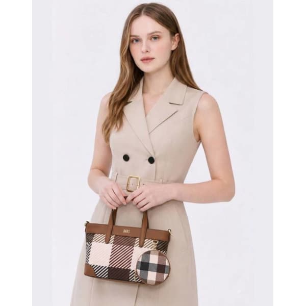 LF몰 25FW 스테디셀러 브라운 체크 소가죽 토트백 - 최저가 193,700원